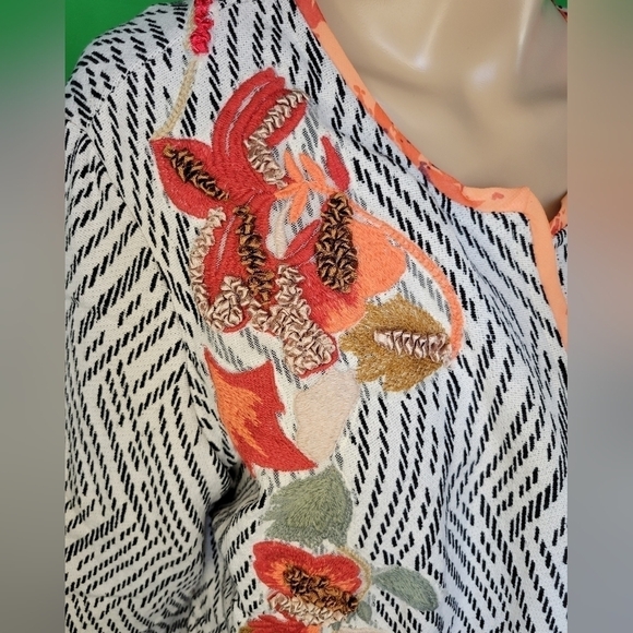 Chico's Artisan Applique women's Jacket - Picture 15 of 15